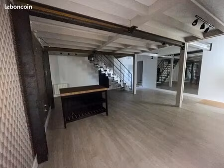 local commercial 84 m²