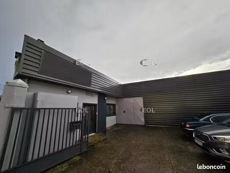 local d'activité 455 m²