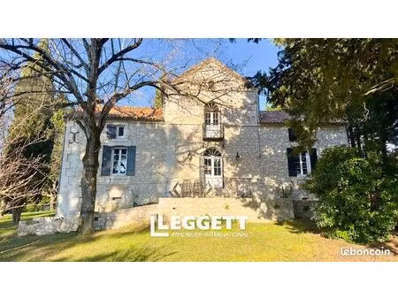 maison 8 pièces 200 m²