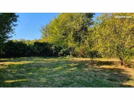 terrain 1 100 m² saint germain du puch