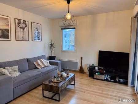 t3 meublé à l'année à ascain