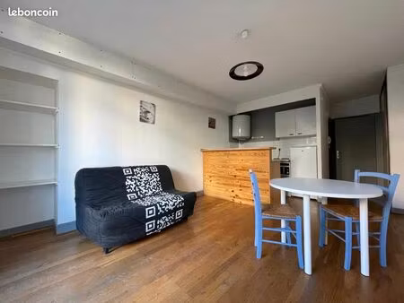 studio 1 pièce 26 m²