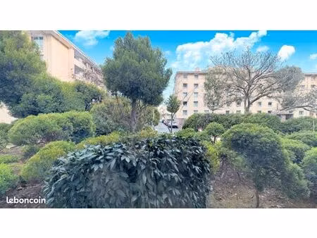 magnifique studette saint-cloud proche paris et la défense