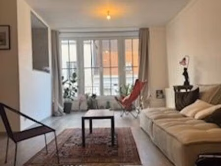 appartement 3 pièces 84 m²