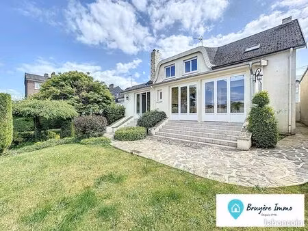 maison 10 pièces 157 m²