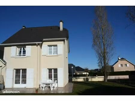 morlaas centre maison t5 de 91 m² + garage