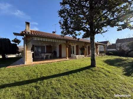 villa 6 pièces 145 m²