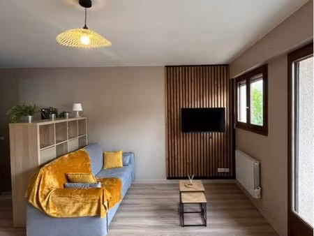 studio meublé entièrement rénové