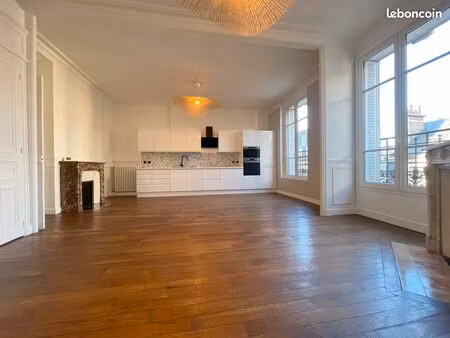 a vendre appartement haussmannien t6 rénové 2025 hyper centre reims