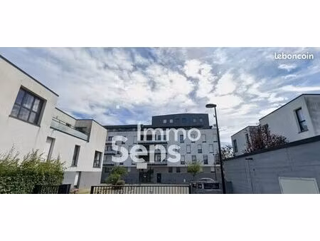 parking/box saint-andré-lez-lille