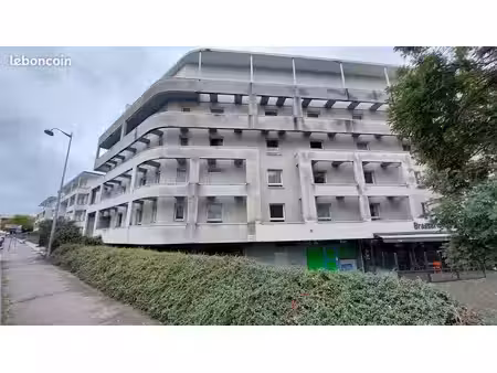 parking 15 m² vandoeuvre les nancy