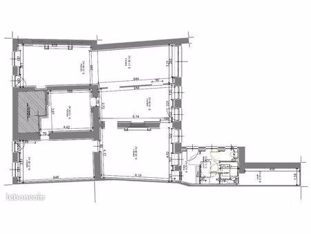 a louer local commercial bureaux centre-ville dole