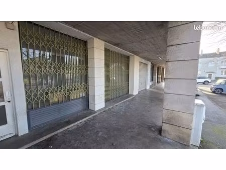 local commercial à louer