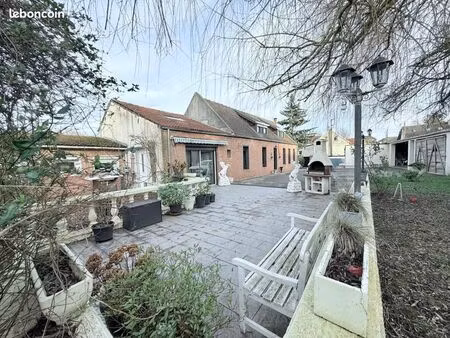maison 4 pièces 185 m²