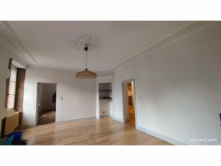 centre ville apt 2 chambres lumineux