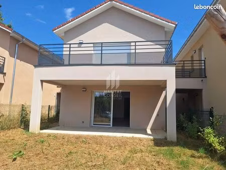 appartement 4 pièces 90 m²