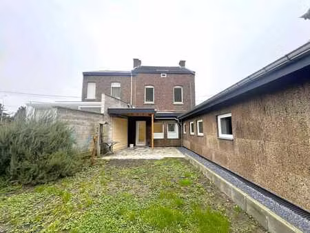 appartement 2chambres  terrasse et jardin