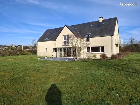 pavillon 7 pièces 211 m²