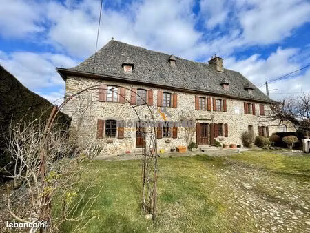 maison 6 pièces 186 m²