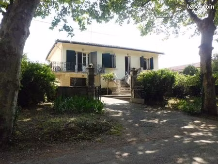 villa 6 pièces 133 m²