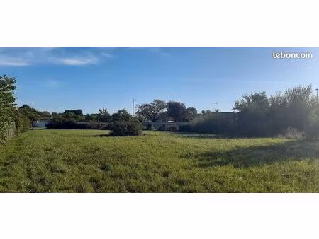 terrain 619 m² chassors