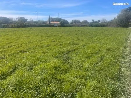 terrain haut latresne