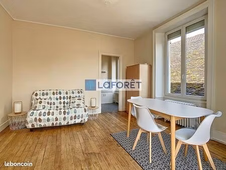 studio 1 pièce 30 m²