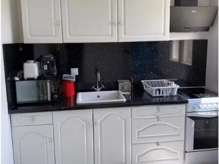 studio 1 pièce 30 m²