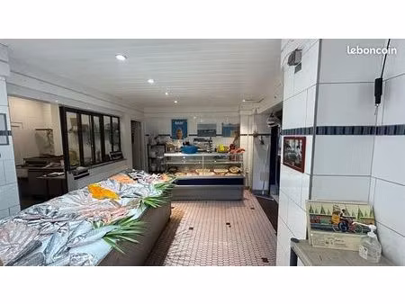 boutique 140 m² le kremlin bicetre