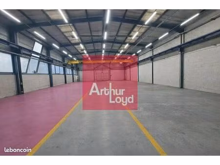 local d'activite 1532 m² riom