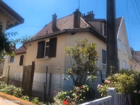 loue maison 85 m² au 01/03