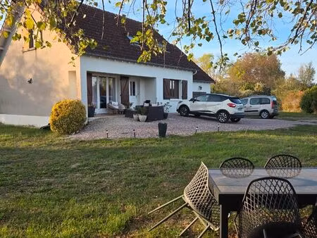 pavillon rénové + grand terrain 3 500 m² - chezal-benoît