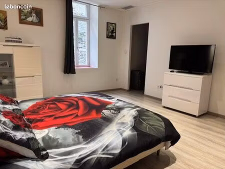 belle maison de village rénovée et meublée