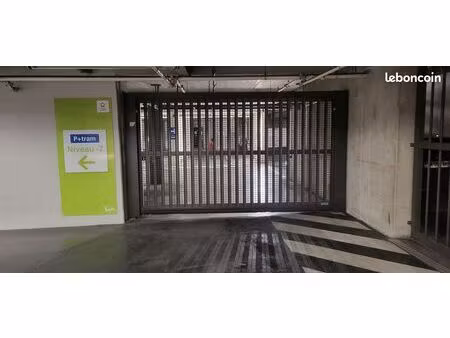 parking sécurisé sous-terrain