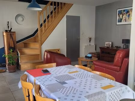 a louer f4 en duplex avec terrasse