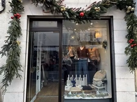 boutique 30 m² arpajon