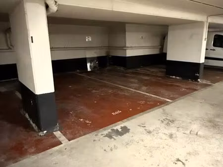 lot de 12 parkings sécurisés – levallois-perret – rue raspail