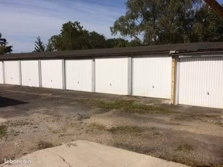 garage/box 13 m² reims