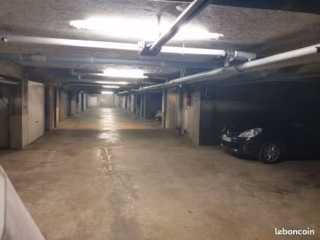 place parking en sous sol
