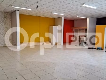 local commercial 400 m²