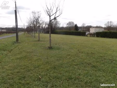 terrain 1042 m² mons