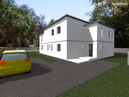 vends terrain avec début de construction