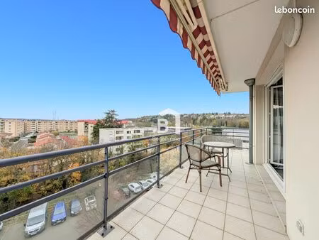 appartement 4 pièces 82 m²