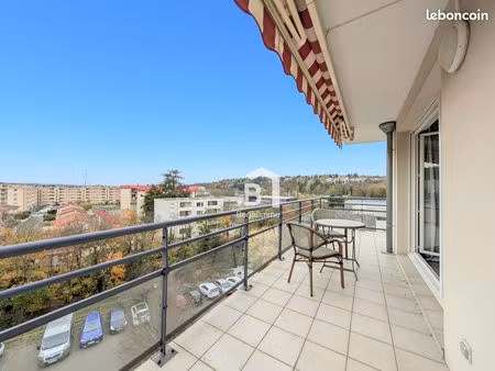 appartement 4 pièces 82 m²