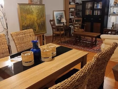 t3 meublé de standing 80m2  piscine  place de parking