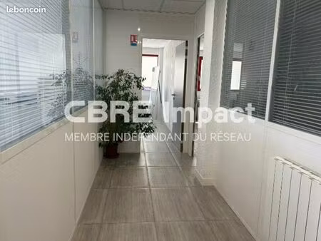 bureaux 149 m²