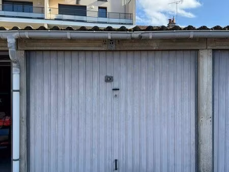 garage / box - place de la bascule