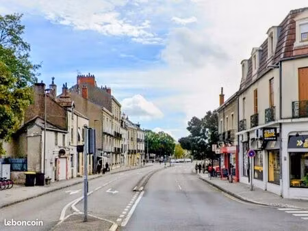 murs commerciaux 61 m² dijon