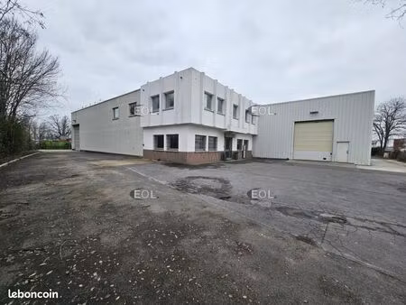 local d'activité 1 280 m²