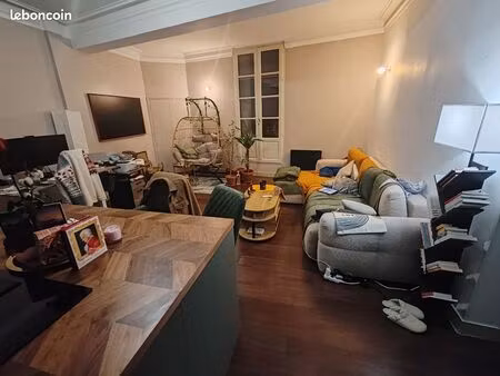 t2 meublé en parfait état